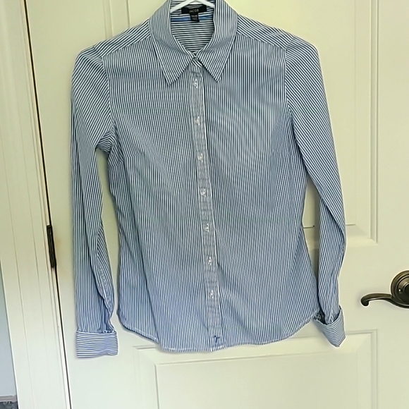JACOB women's fitted pinstripe blouse. Size x-small - Picture 8 of 8